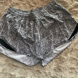 Lululemon, size 10 white and black floral like new.